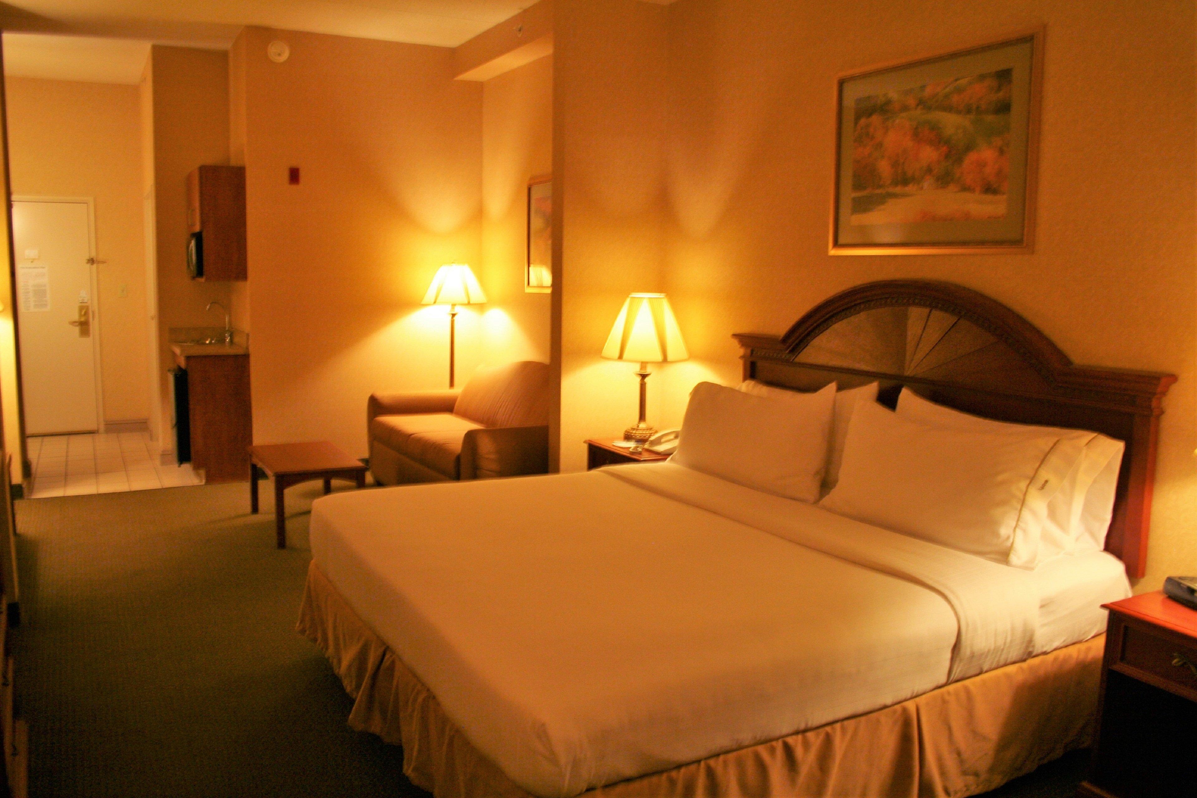 Holiday Inn Express Hotel & Suites Drums-Hazelton, An Ihg Hotel Dış mekan fotoğraf