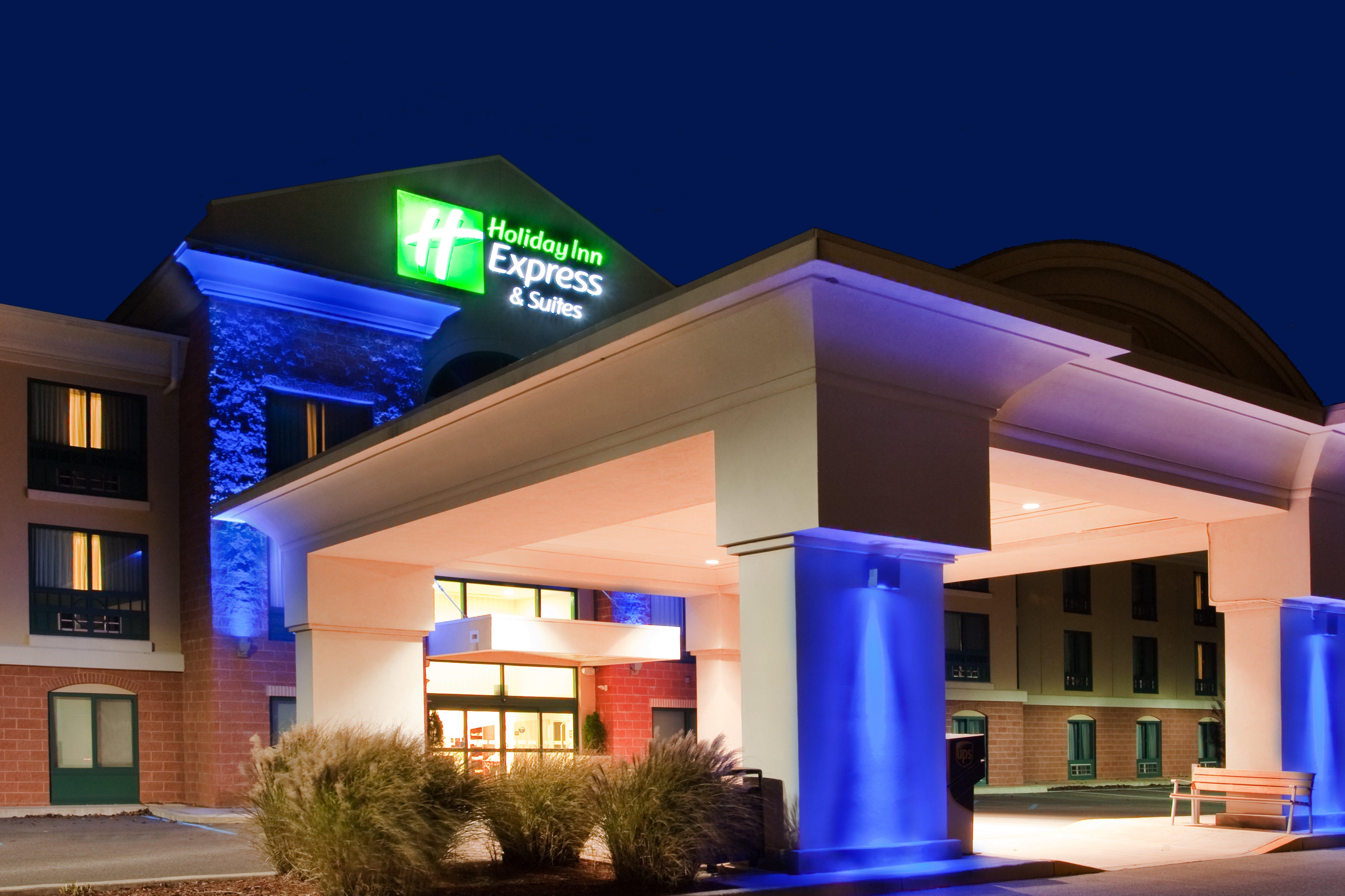 Holiday Inn Express Hotel & Suites Drums-Hazelton By Ihg Dış mekan fotoğraf