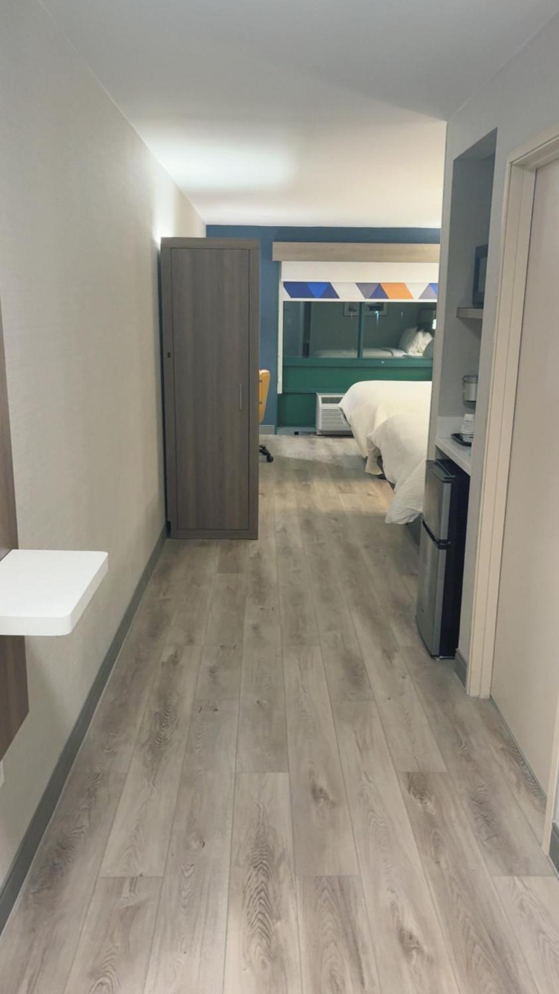 Holiday Inn Express Hotel & Suites Drums-Hazelton By Ihg Dış mekan fotoğraf
