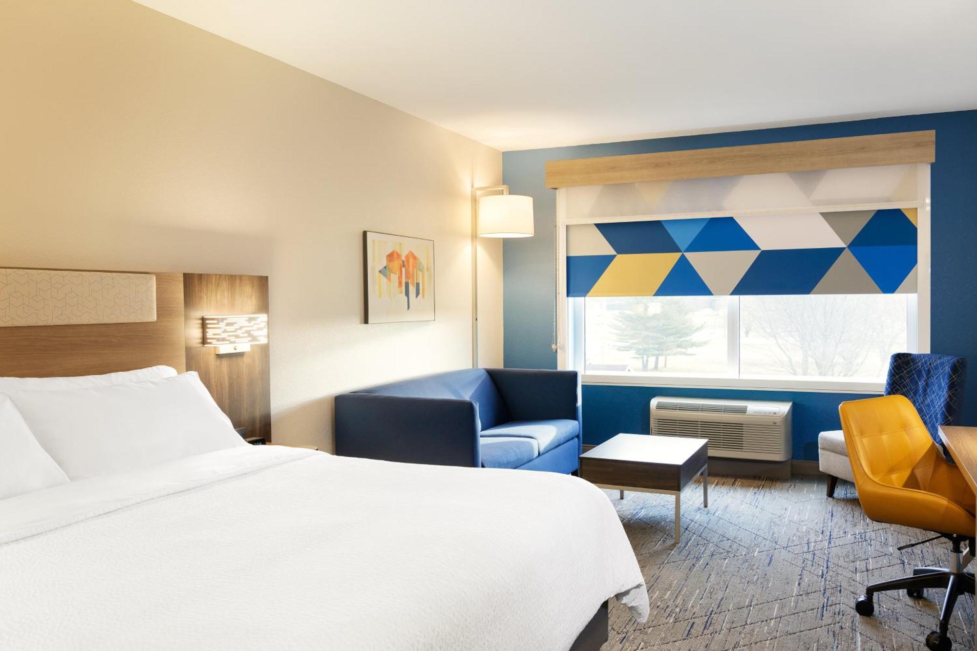 Holiday Inn Express Hotel & Suites Drums-Hazelton By Ihg Dış mekan fotoğraf