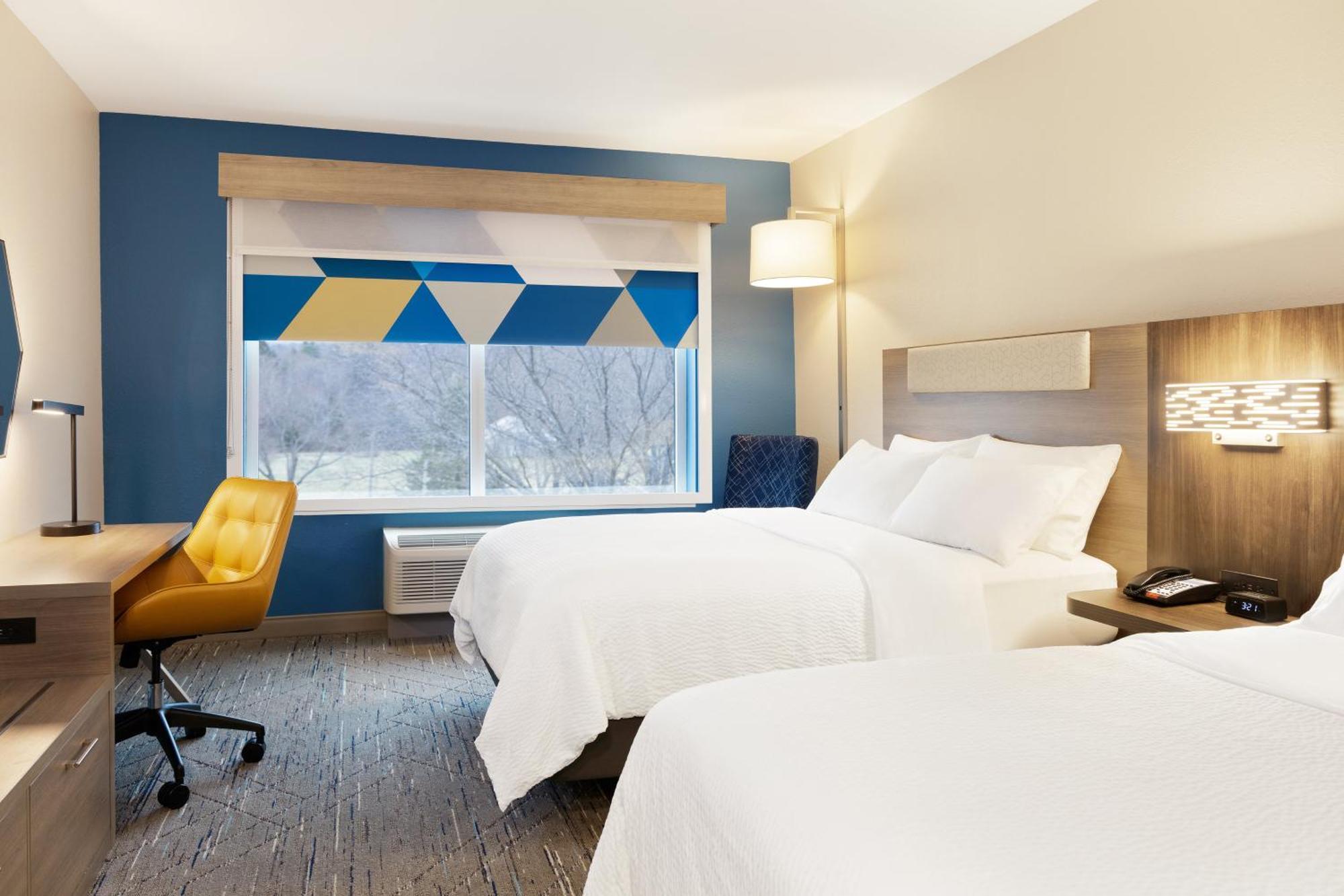 Holiday Inn Express Hotel & Suites Drums-Hazelton By Ihg Dış mekan fotoğraf