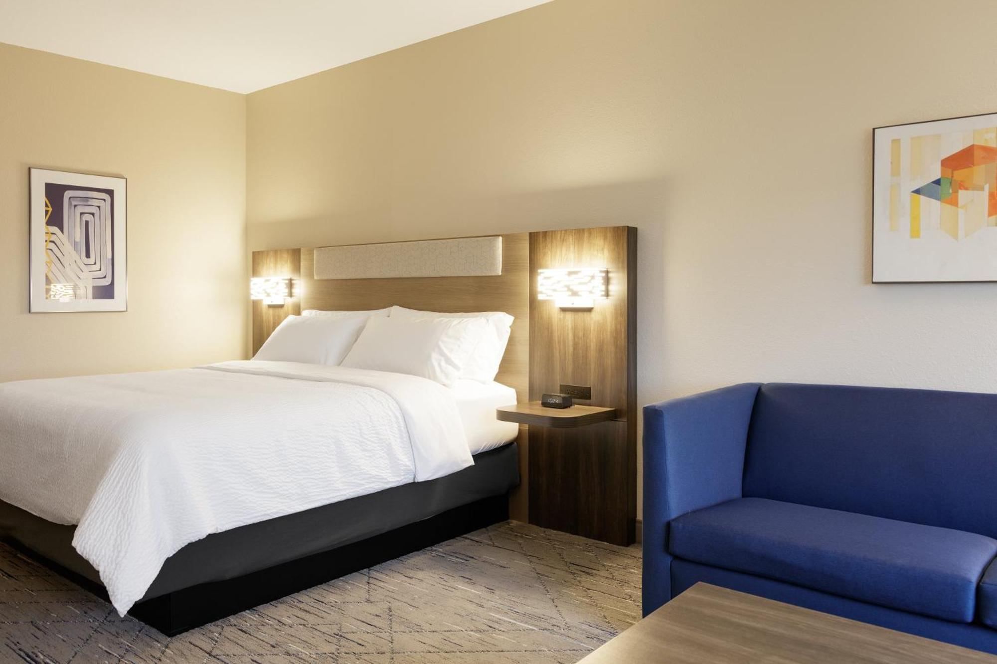 Holiday Inn Express Hotel & Suites Drums-Hazelton By Ihg Dış mekan fotoğraf