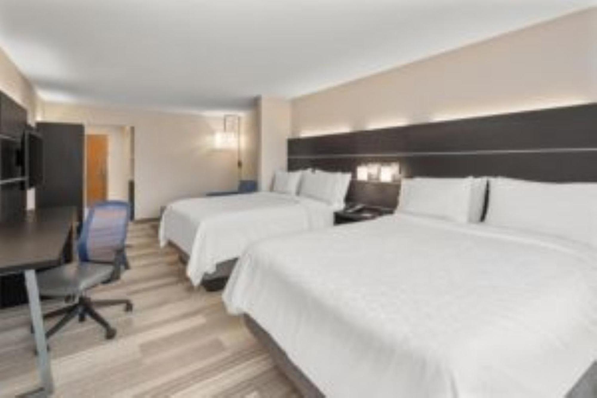 Holiday Inn Express Hotel & Suites Drums-Hazelton By Ihg Dış mekan fotoğraf
