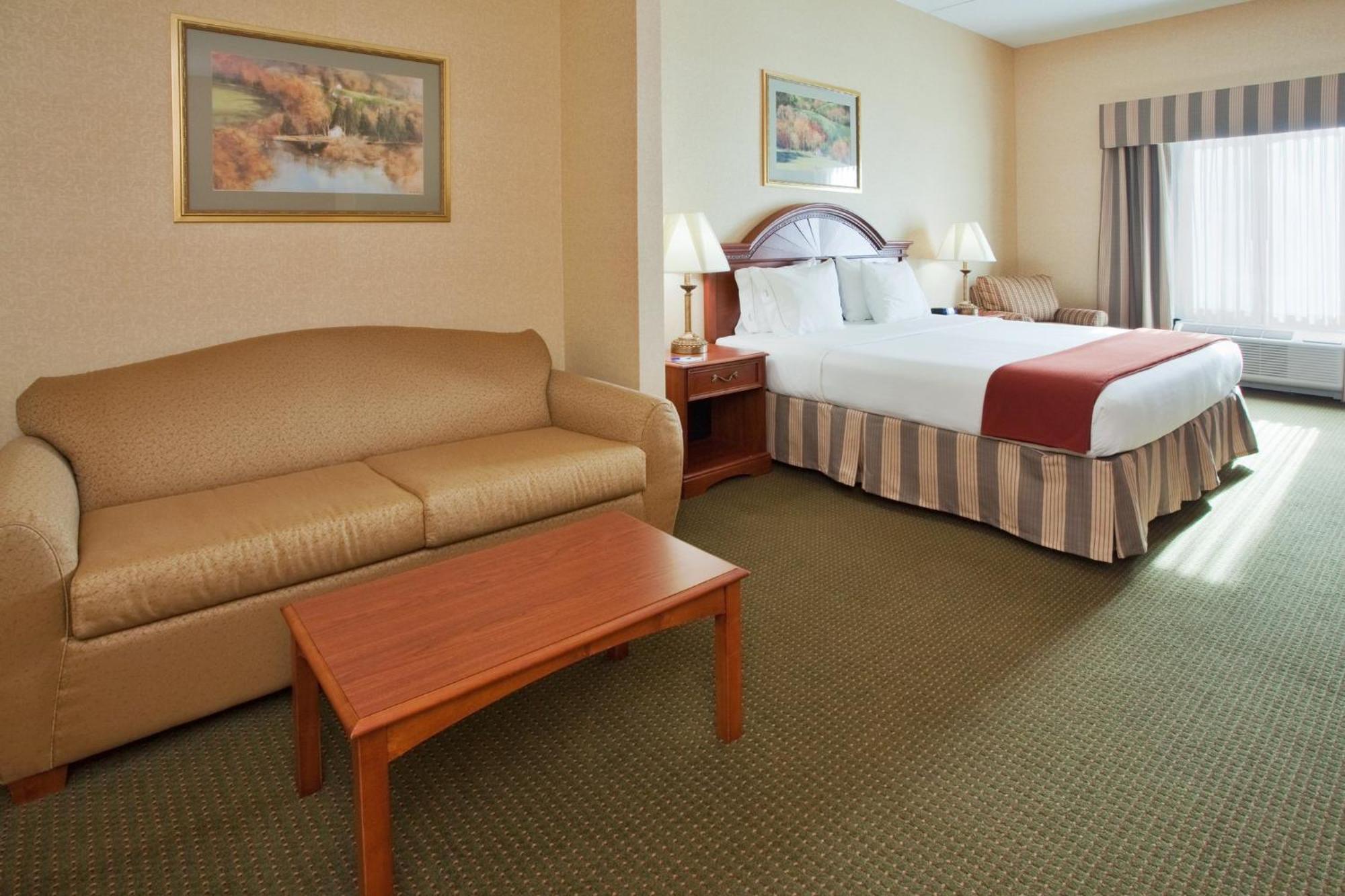 Holiday Inn Express Hotel & Suites Drums-Hazelton By Ihg Dış mekan fotoğraf